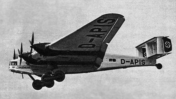 Junkers Ju G-38 01.jpg