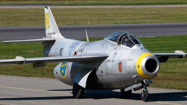 Saab 29 Tunnan 01.jpg