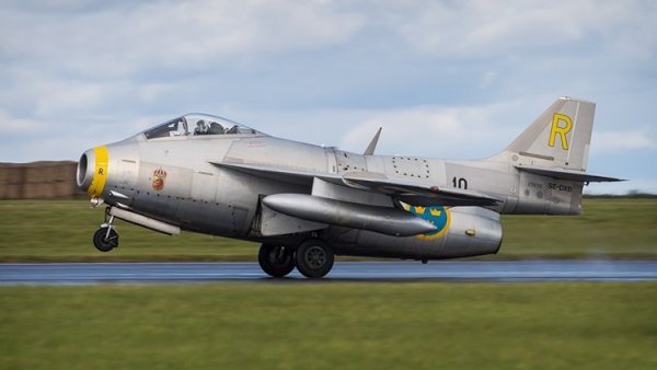 Saab 29 Tunnan 05.jpg
