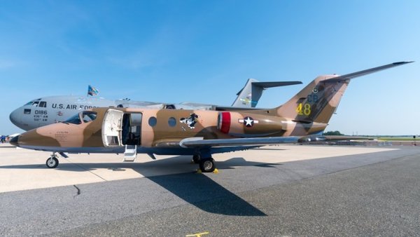 Raytheon T-1 Jayhawk 04.jpg