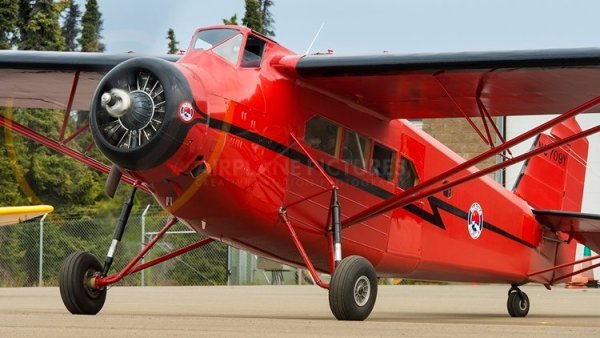 Fairchild 100 02.jpg