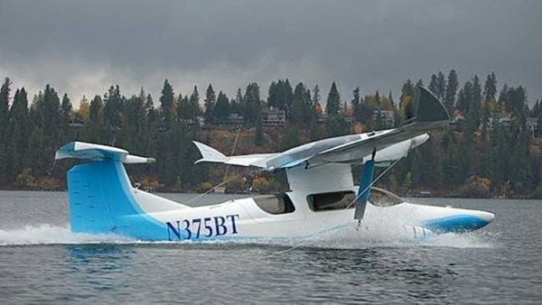 Rutan SkiGull 03.jpeg