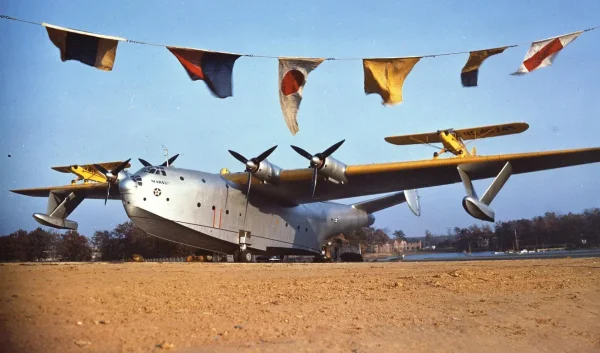 martin-xpb2m-1-mars-prototype-with-a-piper-cub-on-each-wing-v0-w0d50839jzoa1.thumb.webp.f6c9ed7082d3a6be0cf08c549358921a.webp