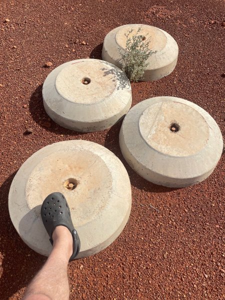 Concreteblocks.thumb.jpg.08c67754f5c1829df2d7006b40f23530.jpg