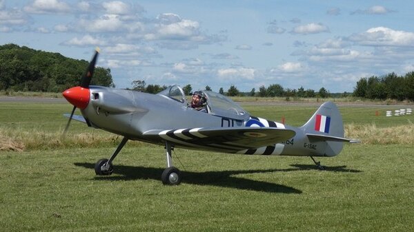 Isaacs Spitfire 05.jpg