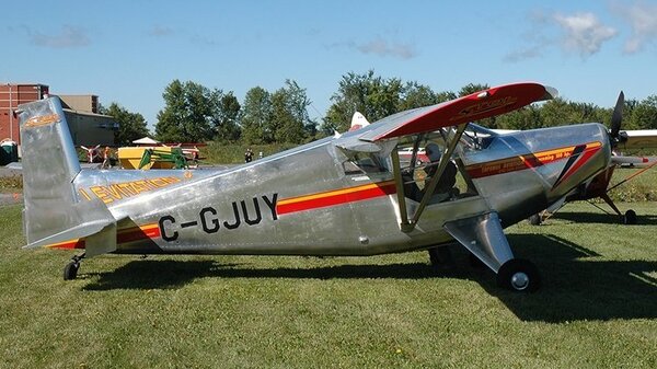 Tapanee Levitation 1.jpg