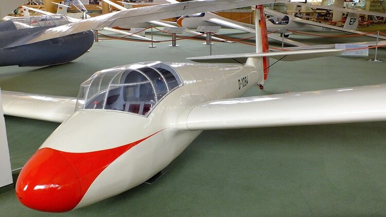 More information about "Wolf Hirth Goevier"