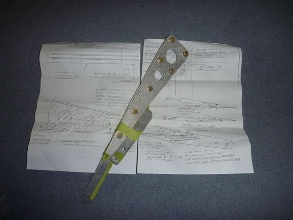 Skyfox aileron hanger.JPG